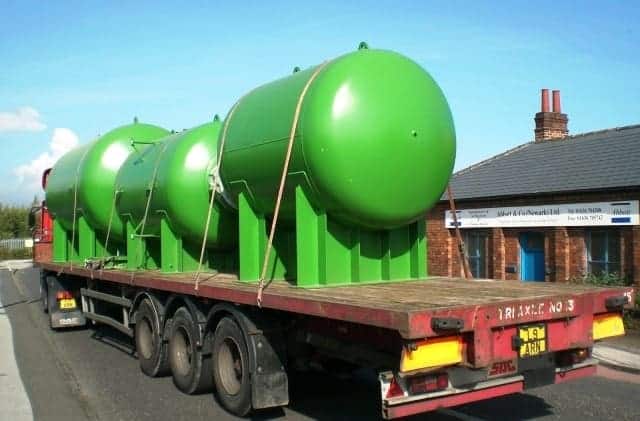 Pressure Vessels Surge Pressure Vessels on lorry